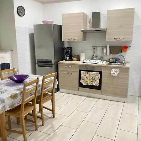 Terry'S House Apartment Наполи Екстериор снимка