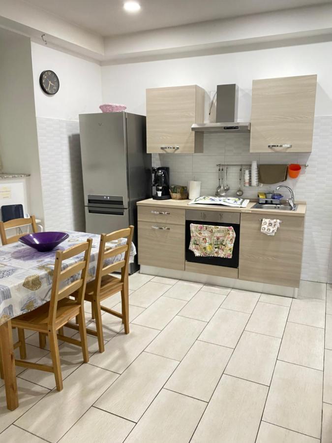 Terry'S House Apartment Наполи Екстериор снимка