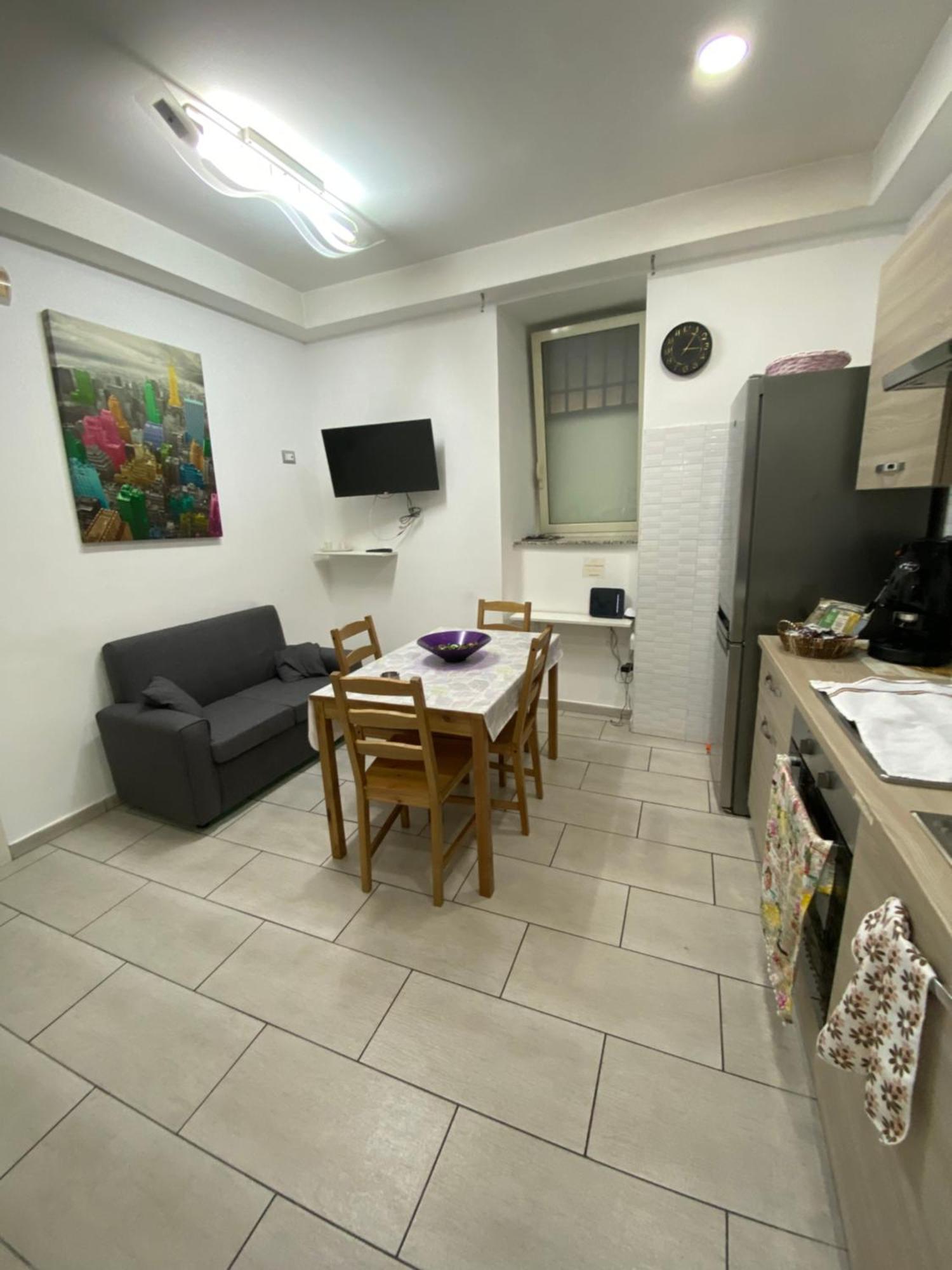Terry'S House Apartment Наполи Екстериор снимка